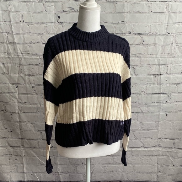 American Eagle Cropped Rugby stripe sweater - Picture 1 of 4